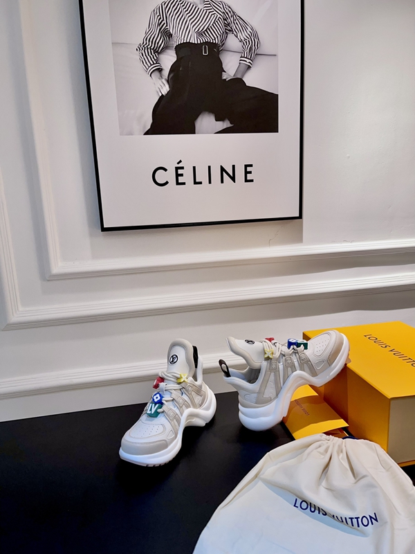 ルイヴィトン靴内部構造